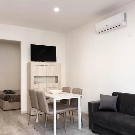 Caus Relax Apartman *